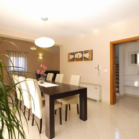 House Brigita 1762 Ferienhaus