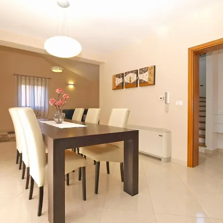 House Brigita 1762 Ferienhaus