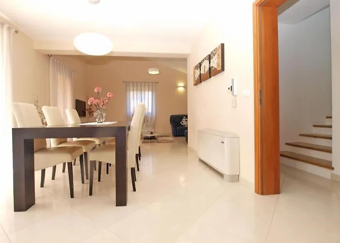 House Brigita 1762 Hébergement de vacances *